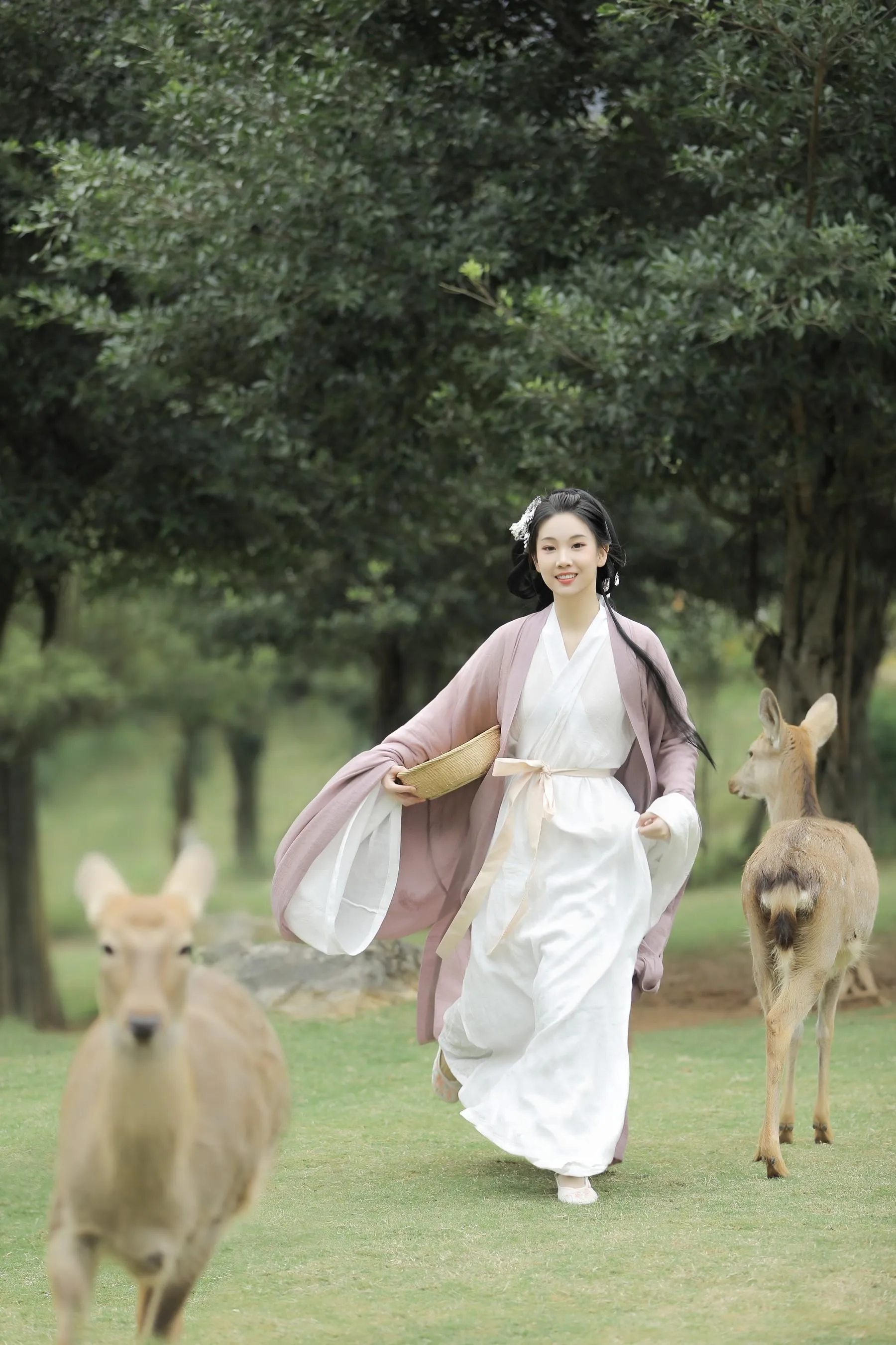 [艺图语] 2022.06.27 春风十里 芝芝琪 [22P]插图2
